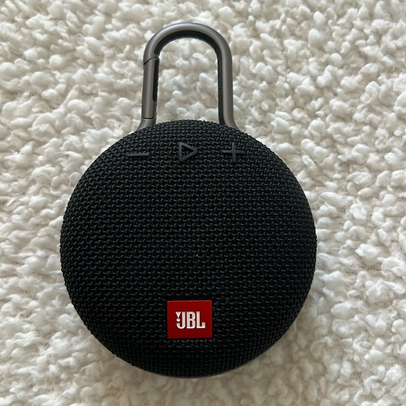 JBL JBLCLIP3BLK Waterproof Portable Bluetooth Speaker - Black - Picture 1 of 8